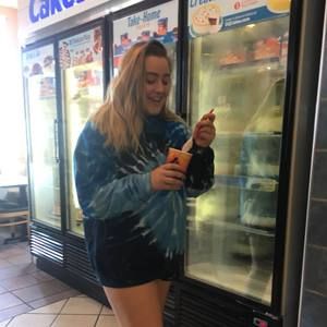 Meet your Posher, Ainsley